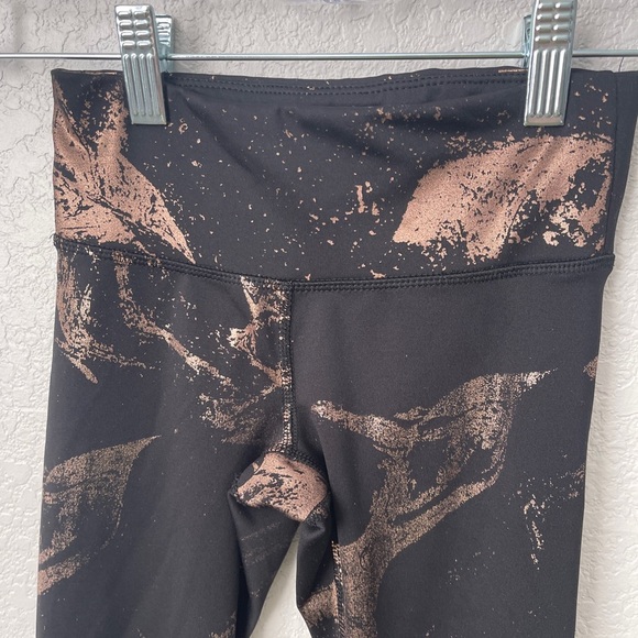 Old Navy Girls Active Leggings- SZ 6 - Picture 2 of 4